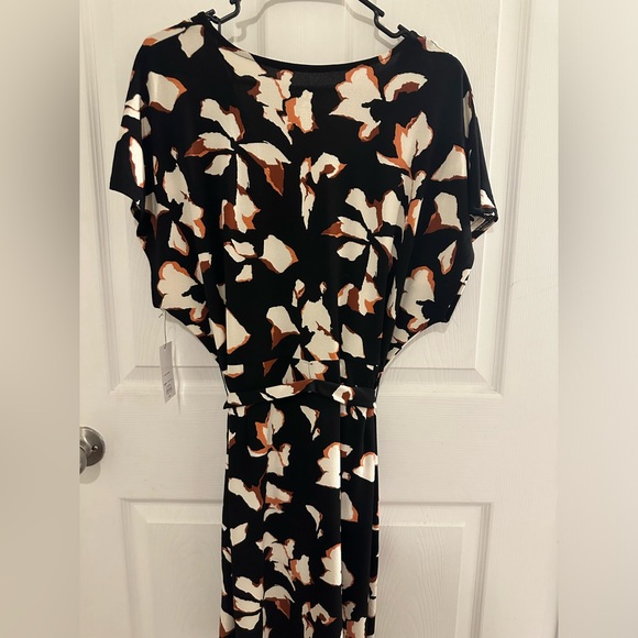 Wrap dress - Picture 2 of 5